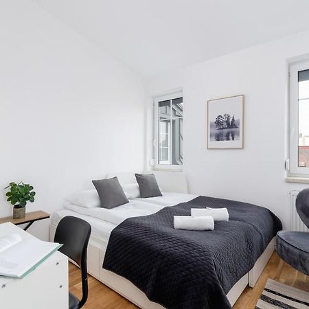 Radziwillowska Apartment Cracow Planty By Noclegi Renters Красков Екстериор снимка