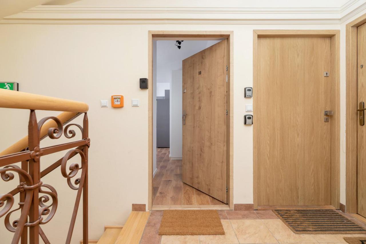 Radziwillowska Apartment Cracow Planty By Noclegi Renters Красков Екстериор снимка