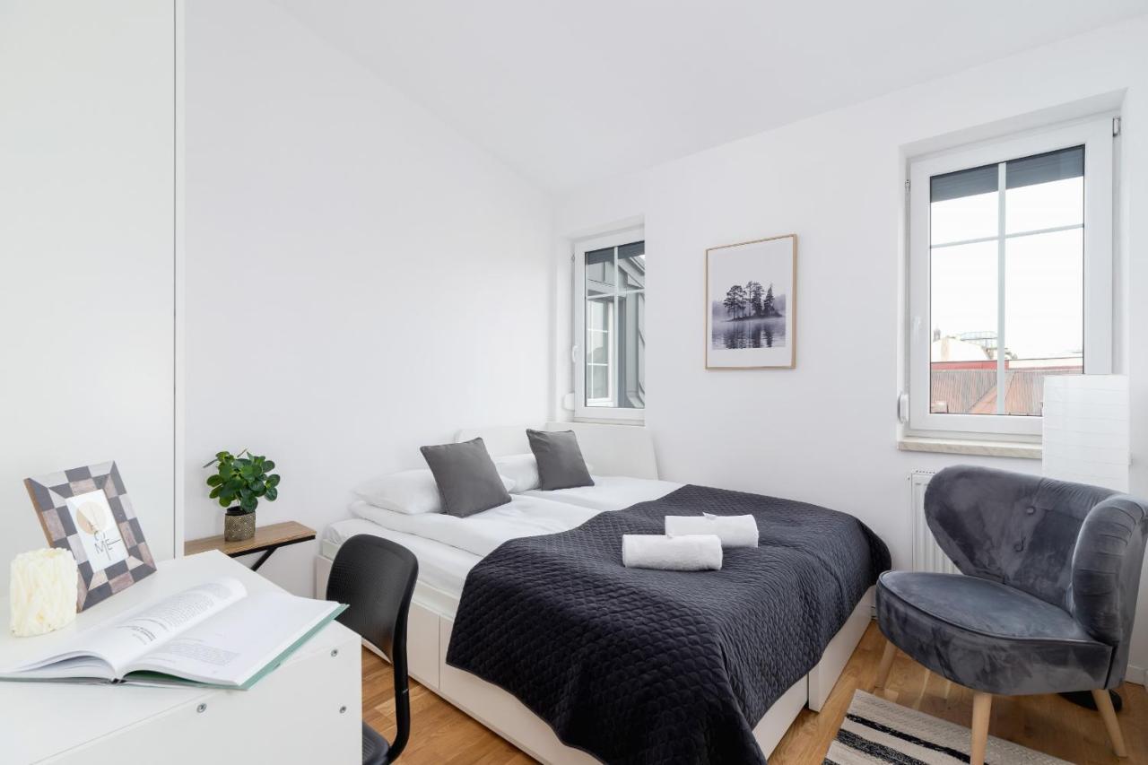 Radziwillowska Apartment Cracow Planty By Noclegi Renters Красков Екстериор снимка